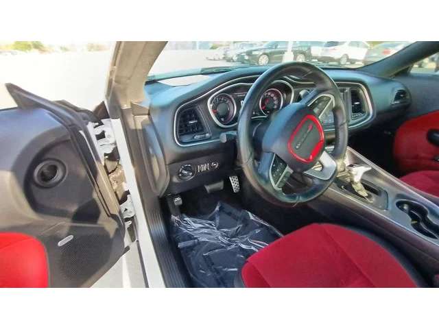 SEMINUEVOS DODGE Challenger a Estados en autogozo