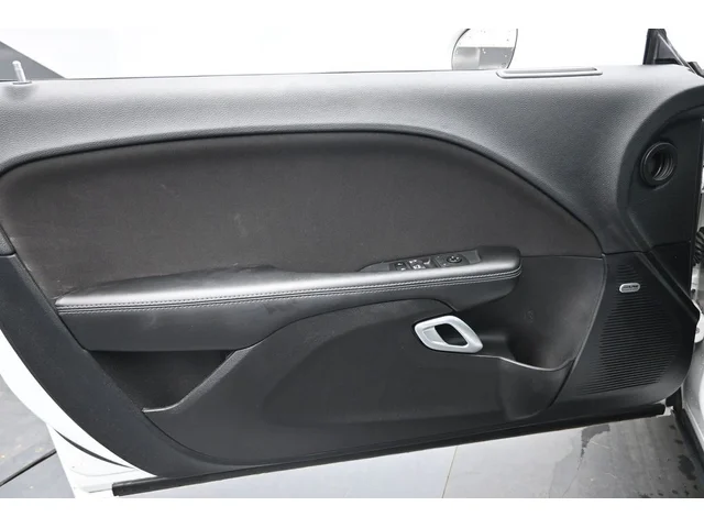 SEMINUEVOS DODGE Challenger a Estados en autogozo