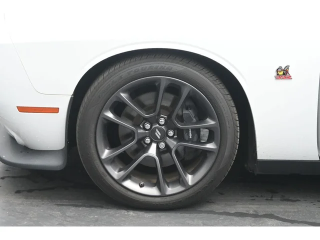 SEMINUEVOS DODGE Challenger a Estados en autogozo