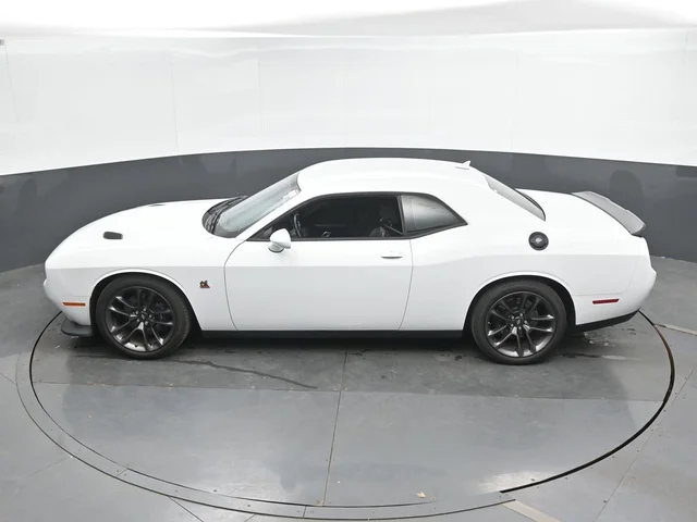SEMINUEVOS DODGE Challenger a Estados en autogozo