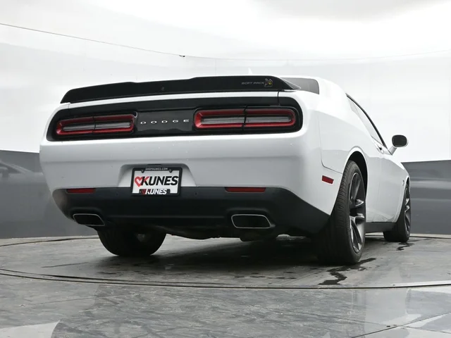 SEMINUEVOS DODGE Challenger a Estados en autogozo