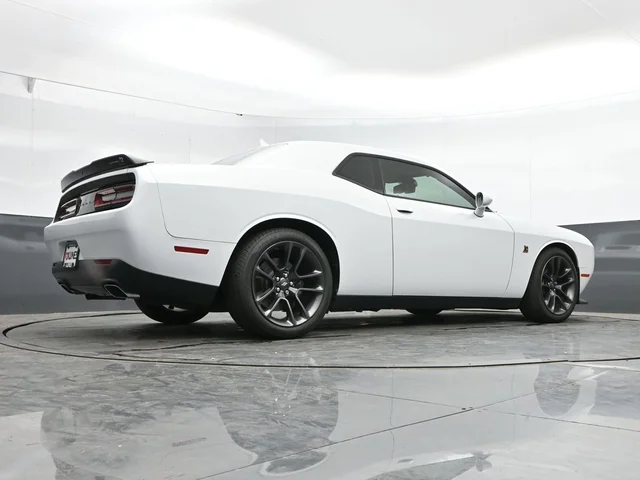 SEMINUEVOS DODGE Challenger a Estados en autogozo