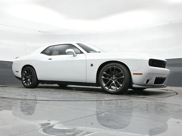 SEMINUEVOS DODGE Challenger a Estados en autogozo