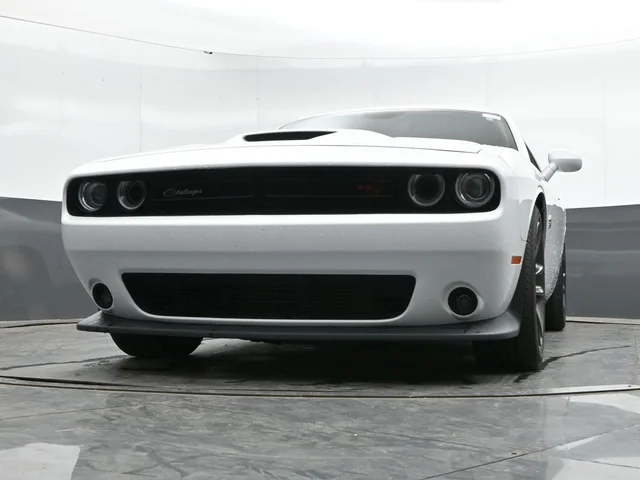 SEMINUEVOS DODGE Challenger a Estados en autogozo