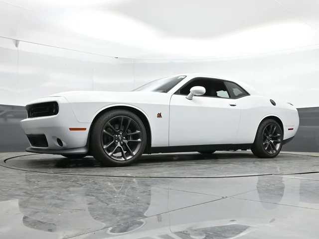 SEMINUEVOS DODGE Challenger a Estados en autogozo