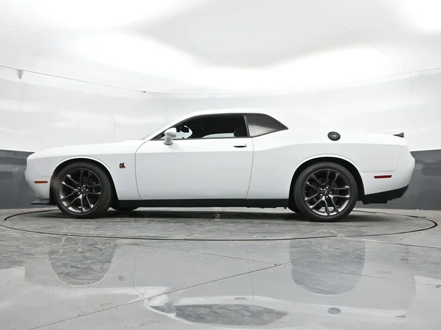 SEMINUEVOS DODGE Challenger a Estados en autogozo