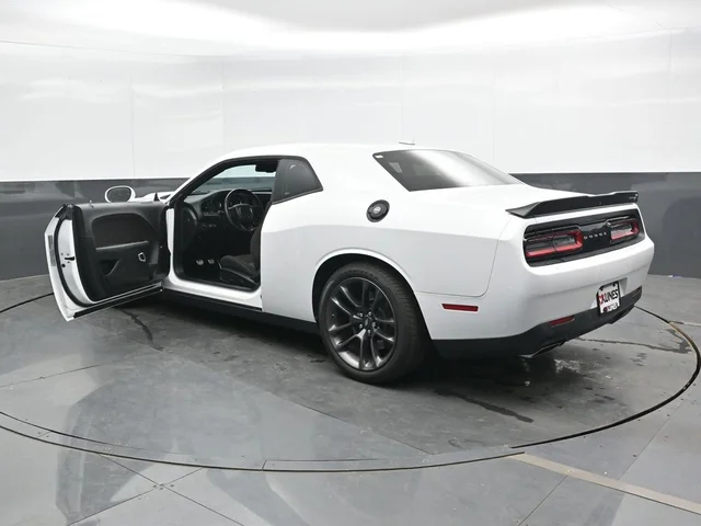 SEMINUEVOS DODGE Challenger a Estados en autogozo