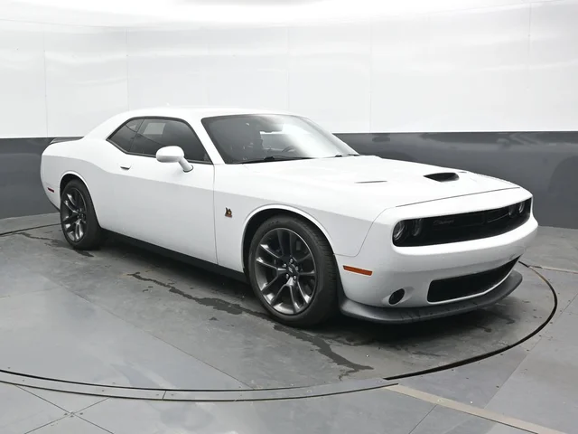 SEMINUEVOS DODGE Challenger a Estados en autogozo