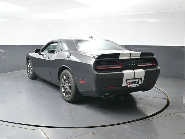 SEMINUEVOS DODGE Challenger a Estados en autogozo