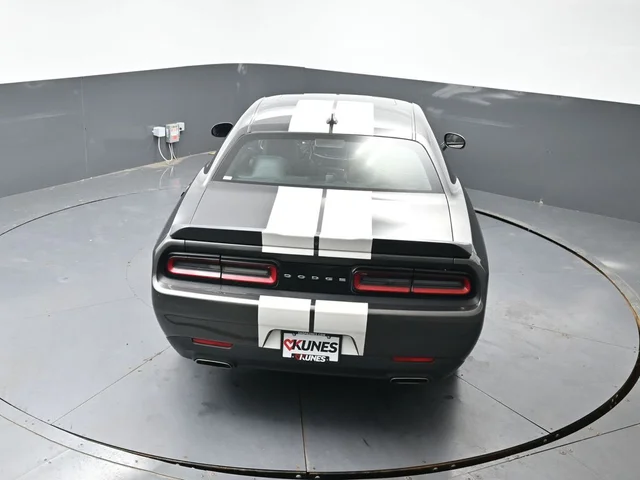 SEMINUEVOS DODGE Challenger a Estados en autogozo