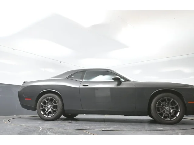 SEMINUEVOS DODGE Challenger a Estados en autogozo