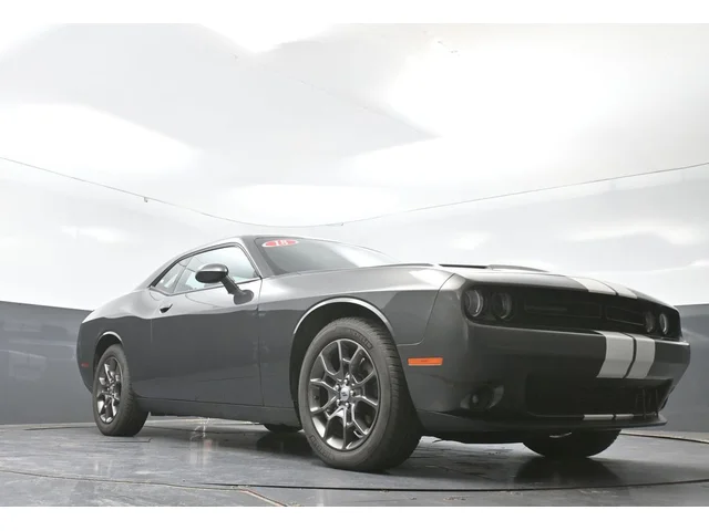 SEMINUEVOS DODGE Challenger a Estados en autogozo