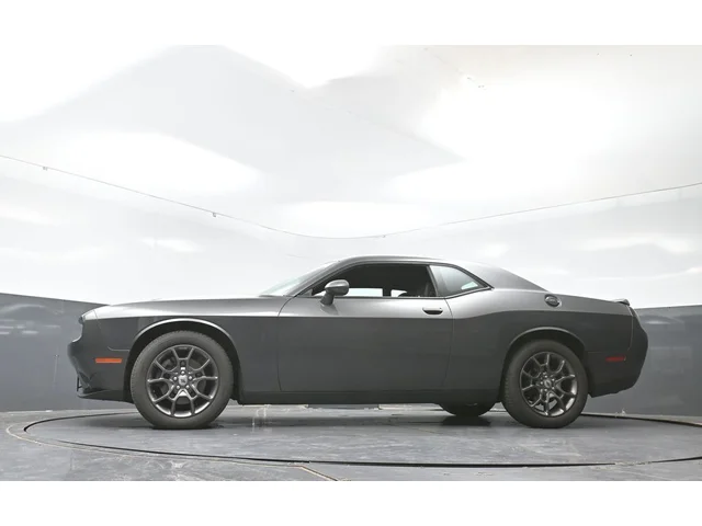 SEMINUEVOS DODGE Challenger a Estados en autogozo