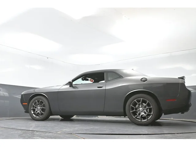 SEMINUEVOS DODGE Challenger a Estados en autogozo