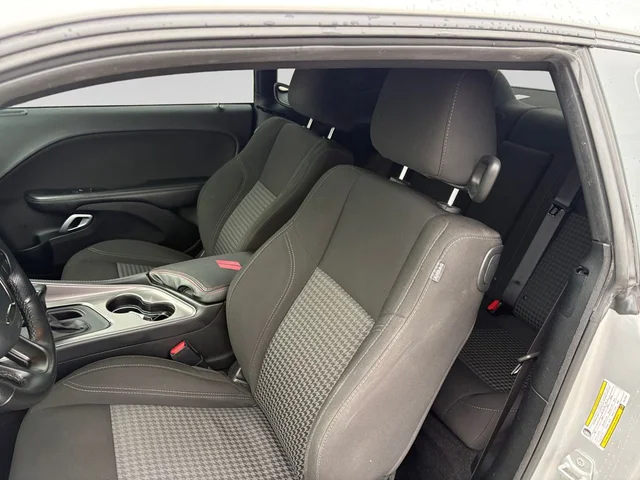 SEMINUEVOS DODGE Challenger a Estados en autogozo
