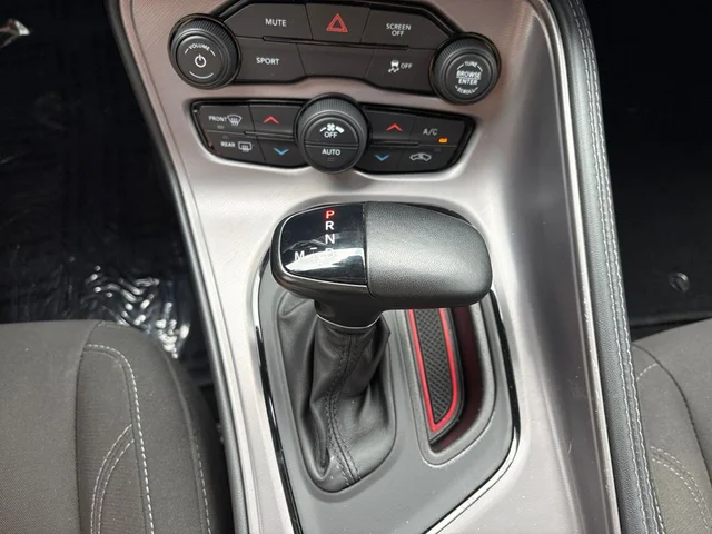 SEMINUEVOS DODGE Challenger a Estados en autogozo