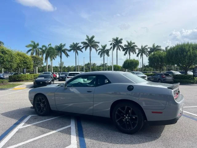 SEMINUEVOS DODGE Challenger a Estados en autogozo