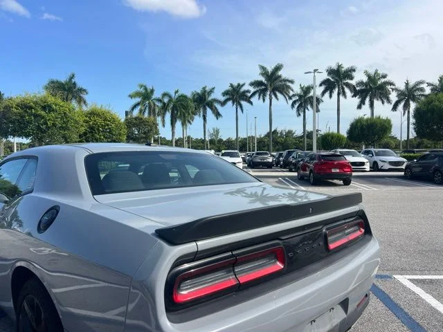 SEMINUEVOS DODGE Challenger a Estados en autogozo