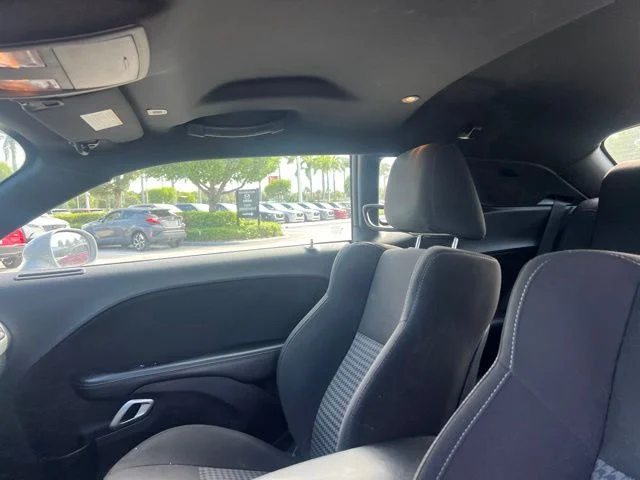 SEMINUEVOS DODGE Challenger a Estados en autogozo