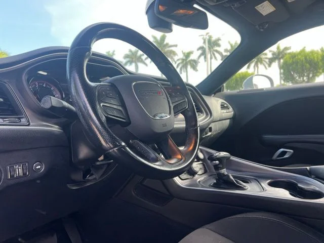 SEMINUEVOS DODGE Challenger a Estados en autogozo