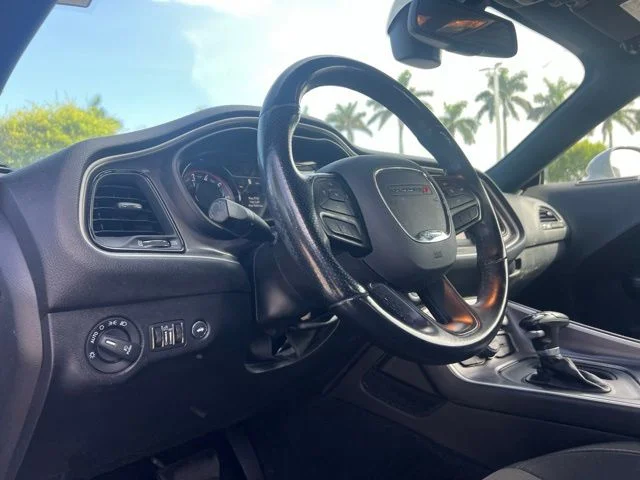 SEMINUEVOS DODGE Challenger a Estados en autogozo