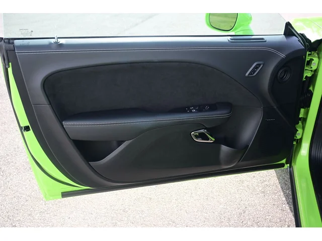 SEMINUEVOS DODGE Challenger a Estados en autogozo