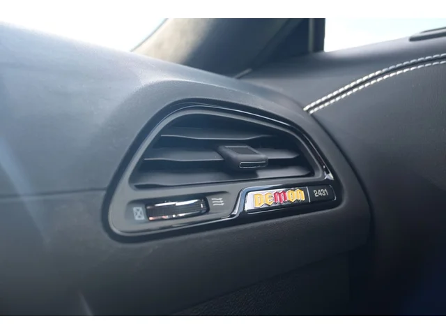 SEMINUEVOS DODGE Challenger a Estados en autogozo