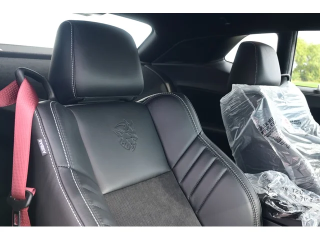 SEMINUEVOS DODGE Challenger a Estados en autogozo