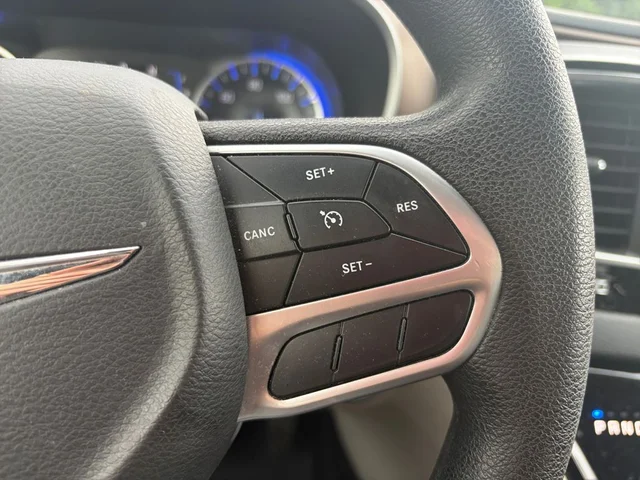 SEMINUEVOS CHRYSLER Pacifica a Estados en autogozo