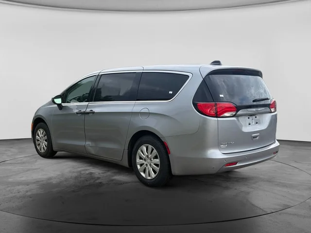 SEMINUEVOS CHRYSLER Pacifica a Estados en autogozo