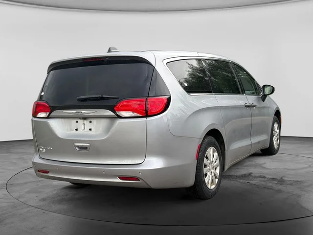 SEMINUEVOS CHRYSLER Pacifica a Estados en autogozo
