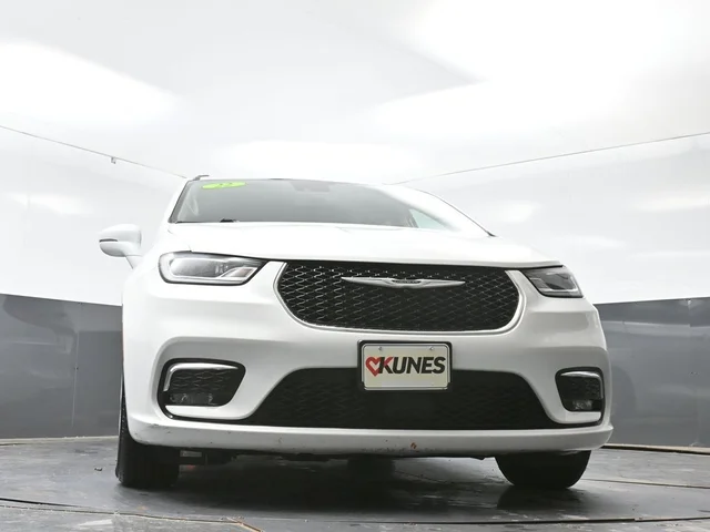 SEMINUEVOS CHRYSLER Pacifica a Estados en autogozo