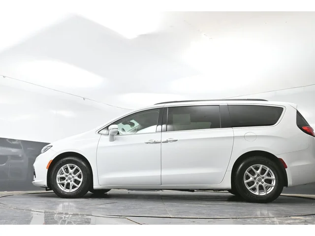 SEMINUEVOS CHRYSLER Pacifica a Estados en autogozo