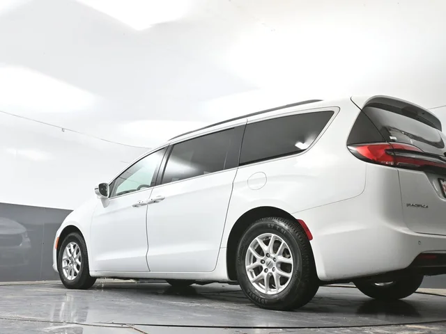 SEMINUEVOS CHRYSLER Pacifica a Estados en autogozo