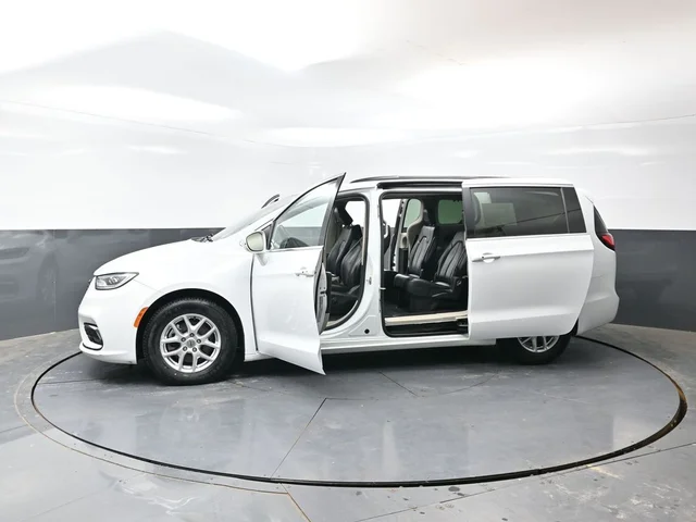 SEMINUEVOS CHRYSLER Pacifica a Estados en autogozo