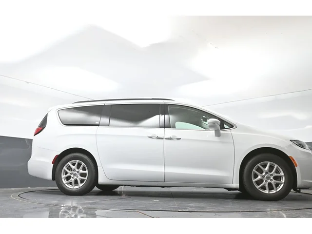 SEMINUEVOS CHRYSLER Pacifica a Estados en autogozo