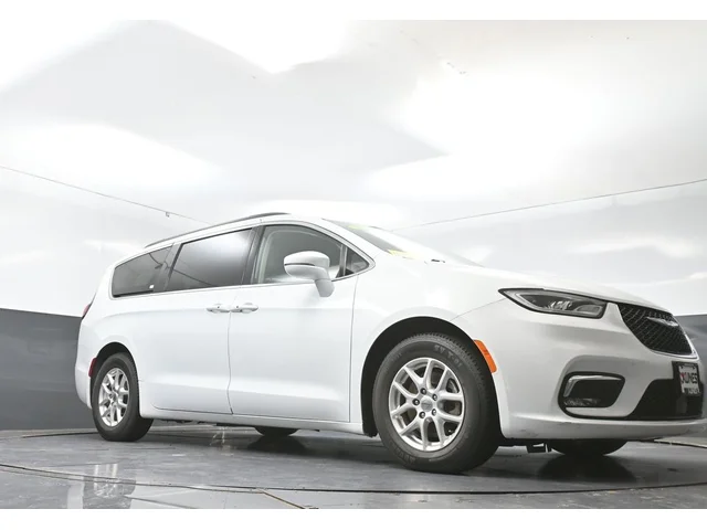 SEMINUEVOS CHRYSLER Pacifica a Estados en autogozo