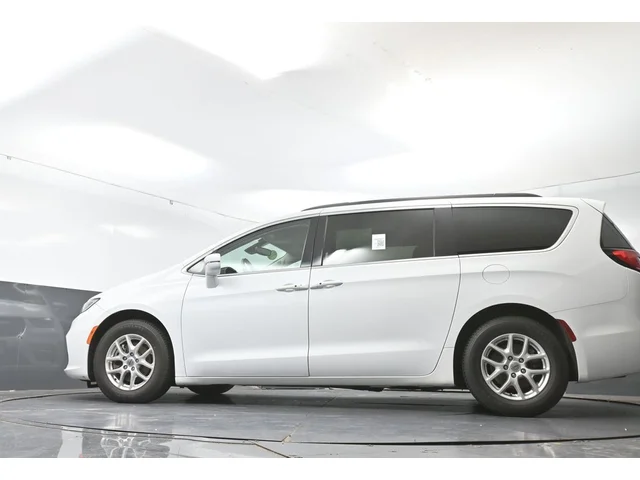 SEMINUEVOS CHRYSLER Pacifica a Estados en autogozo
