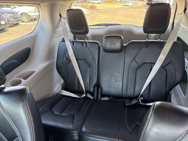 SEMINUEVOS CHRYSLER Pacifica a Estados en autogozo