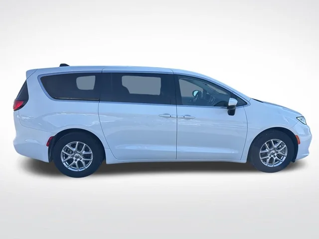 SEMINUEVOS CHRYSLER Pacifica a Estados en autogozo