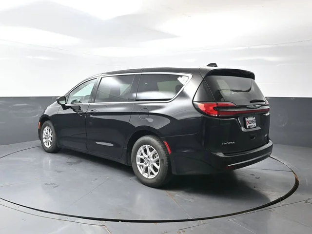 SEMINUEVOS CHRYSLER Pacifica a Estados en autogozo