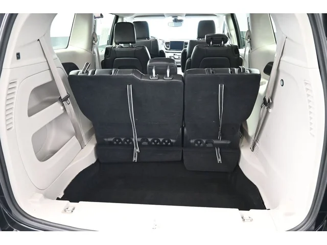 SEMINUEVOS CHRYSLER Pacifica a Estados en autogozo