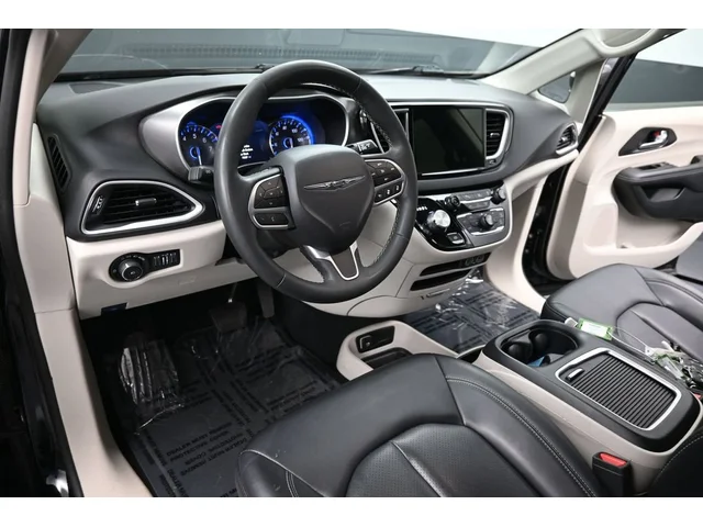SEMINUEVOS CHRYSLER Pacifica a Estados en autogozo