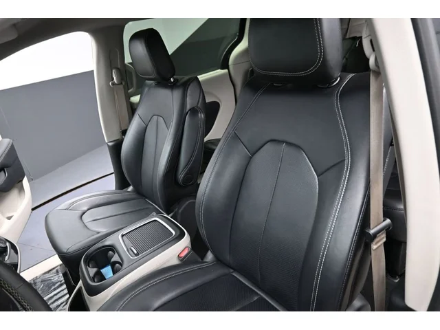 SEMINUEVOS CHRYSLER Pacifica a Estados en autogozo