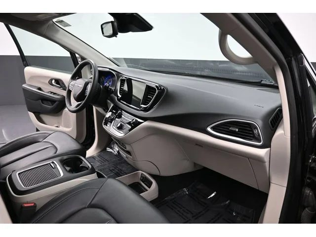 SEMINUEVOS CHRYSLER Pacifica a Estados en autogozo