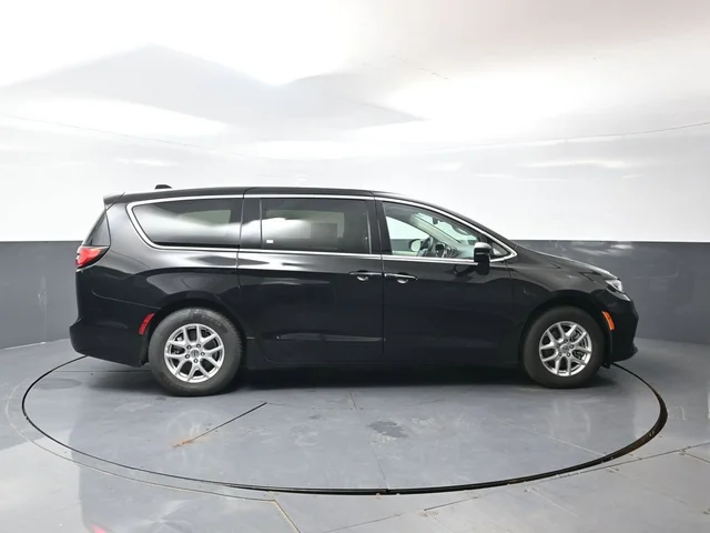 SEMINUEVOS CHRYSLER Pacifica a Estados en autogozo