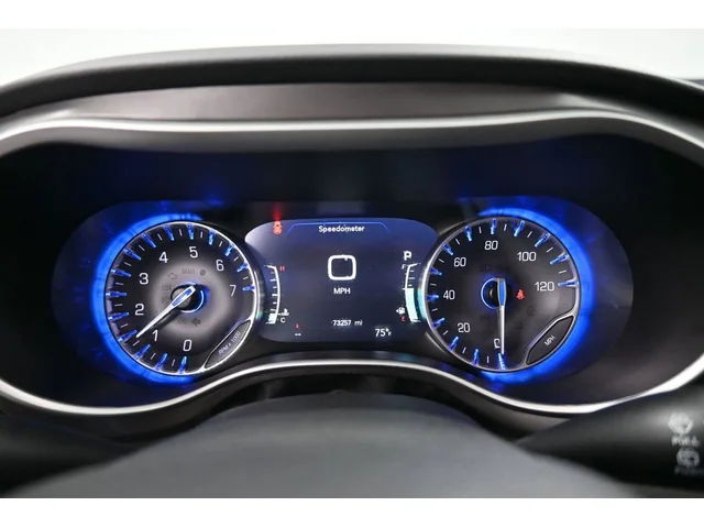 SEMINUEVOS CHRYSLER Pacifica a Estados en autogozo