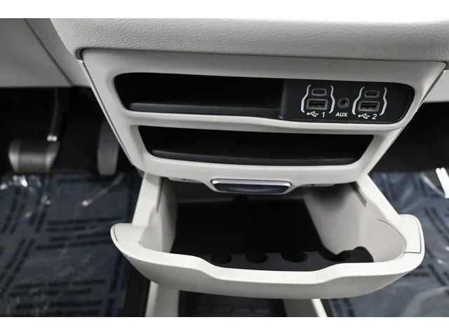 SEMINUEVOS CHRYSLER Pacifica a Estados en autogozo