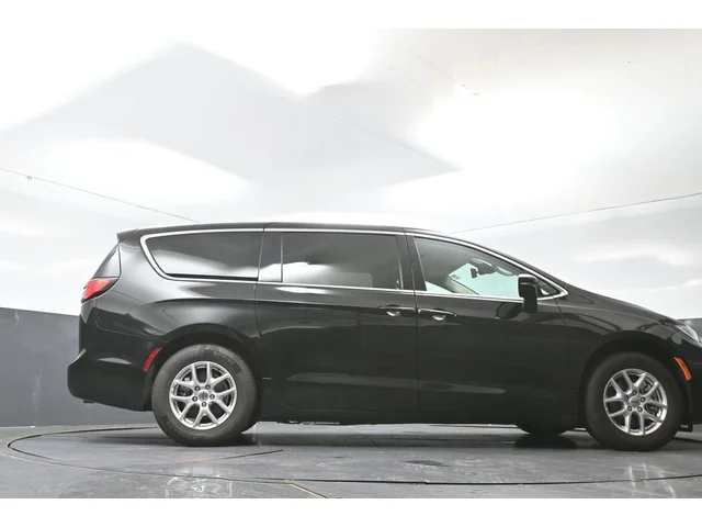 SEMINUEVOS CHRYSLER Pacifica a Estados en autogozo