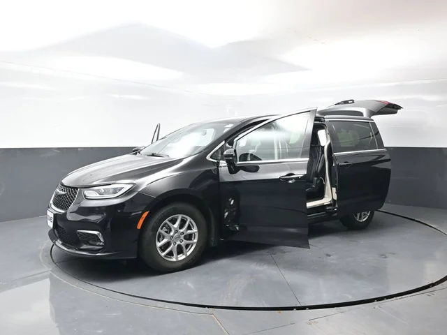 SEMINUEVOS CHRYSLER Pacifica a Estados en autogozo